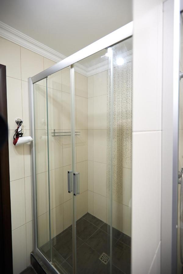 Babylon Apartments On Chornovola Ровно Экстерьер фото